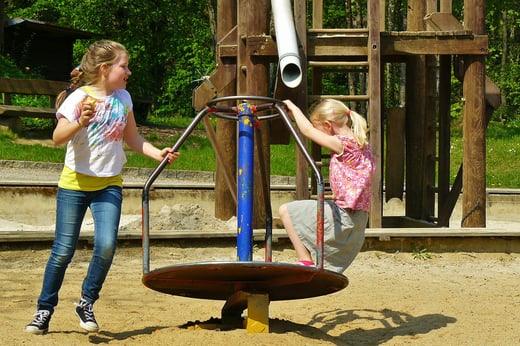 children-playing-334531_1280
