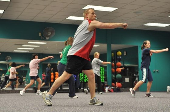 fitness-room-g201e14719_640